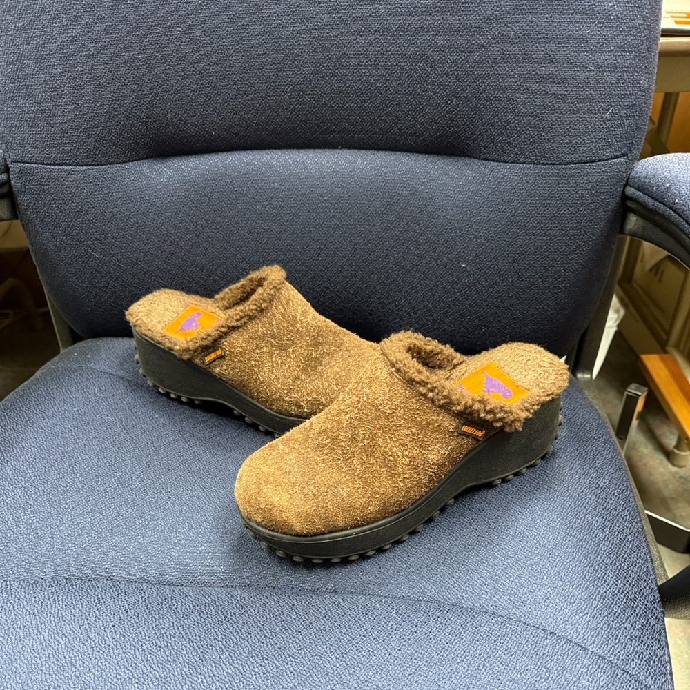 Rocket Dog Brown Fuzzy Mules